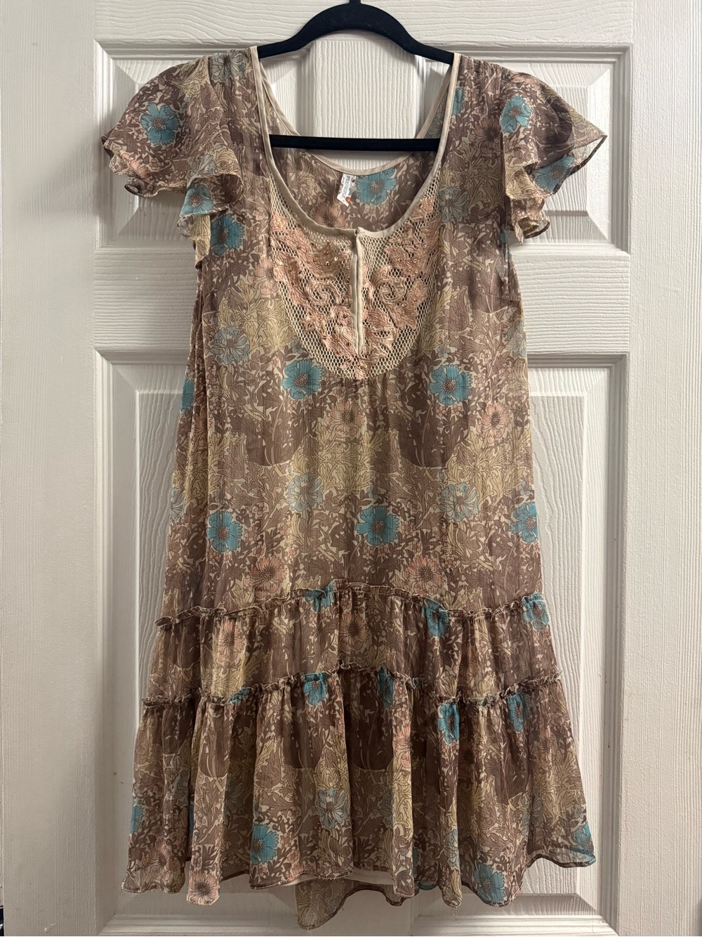 Free People Sheer Floral Chiffon Dress With Embroidery Sequined Net Bib Size 8